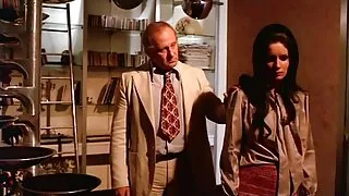 Pizza konulu aile ici porno makinesi