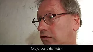 Büyük memeli 396 konulu seks videolar