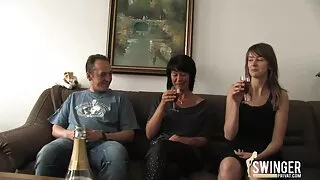 Amatör güzellik konulu lezbian porno bir horoz okşayarak